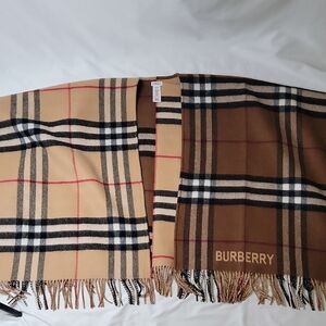 Burberry Reversible Vintage Check Cashmere Cape Poncho Shawl Tan Fringe